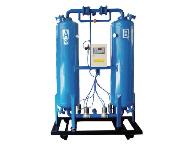 Desiccant air dryer